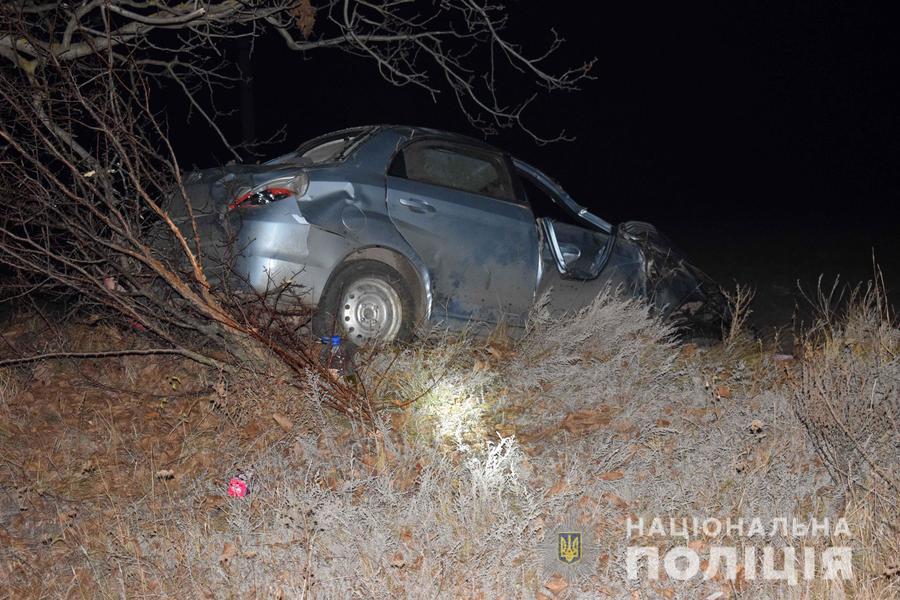 На Вінниччині в ДТП загинула пасажирка легковика. Водій в реанімації