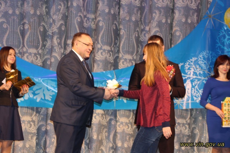 В 2018 році іменні стипендії облдержадміністрації та обласної Ради отримували 700 вінницьких студентів