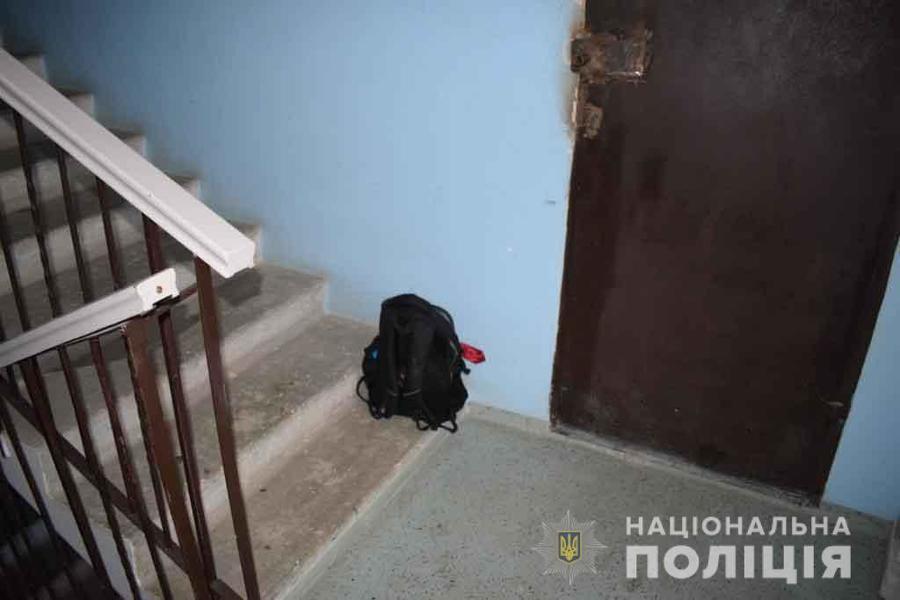 У Вінниці через підозрілий рюкзак у під'їзді  евакуювали 20 мешканців