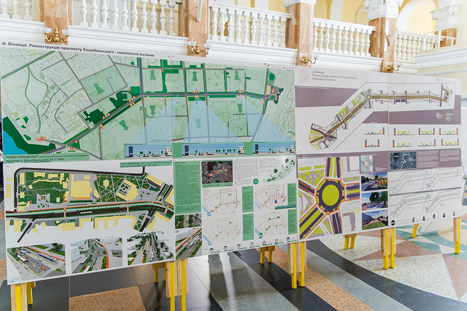 У холі залізничного вокзалу відкрили виставку «Вінницька миля. Новий стандарт міського простору»