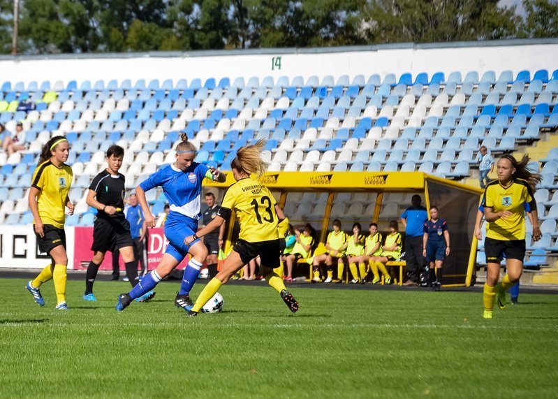 Вінничанку Юлію Христюк визнали кращою молодою футболісткою України