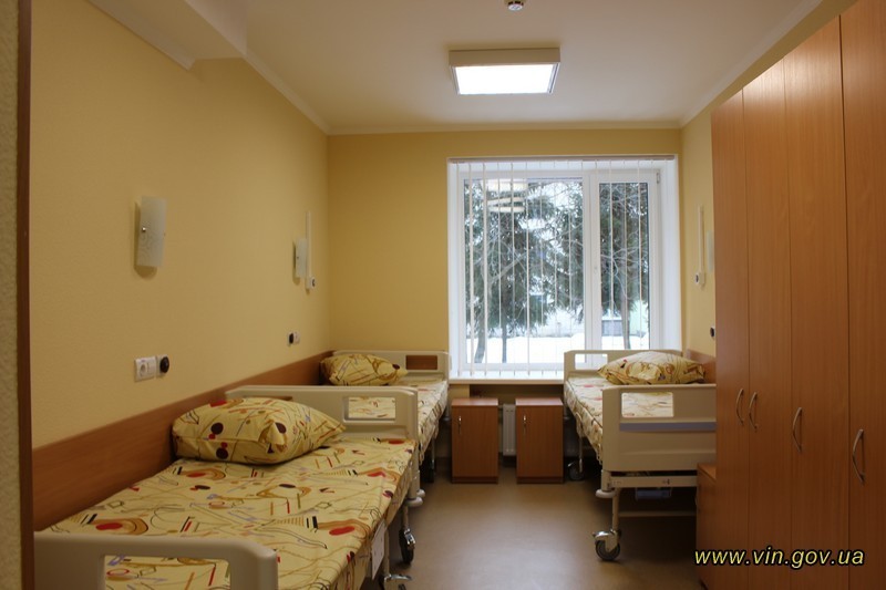 В Подільському регіональному центрі онкології відкрили оновлене урологічне відділення
