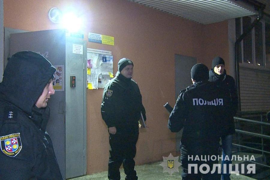 За кілька годин до Нового року вінничанин вбив свою матір, колишню дружину та двох діток