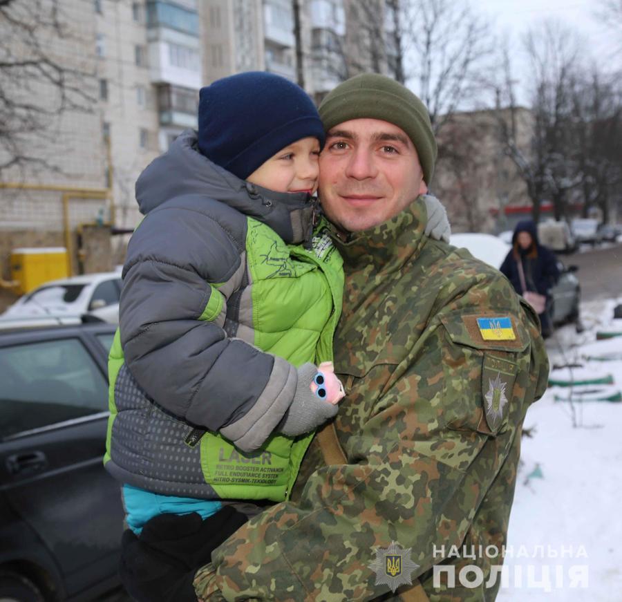 Після трьохмісячної служби на Сході України до Вінниці повернувся зведений загін поліцейських