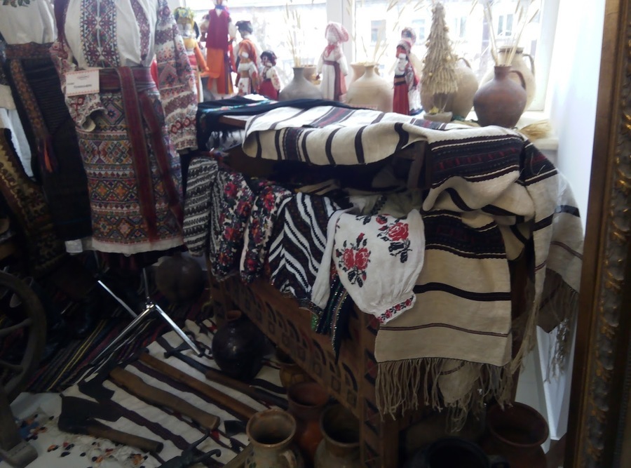 У краєзнавчому музеї відбудеться виставка українського стародавнього одягу