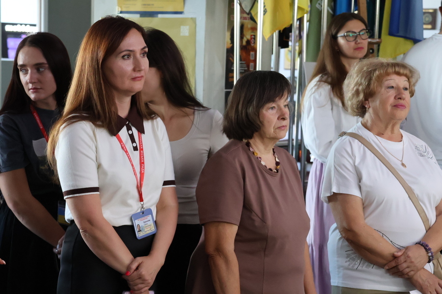 Як вінничани можуть впливати на рішення громади: у міськраді відкрили виставку