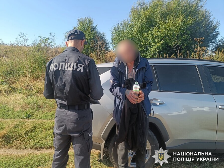 У Вінницькій області затримали злочинців за торгівлю зброєю та наркотиками (фото) У Вінницькій області затримали злочинців за торгівлю зброєю та наркотиками (фото)