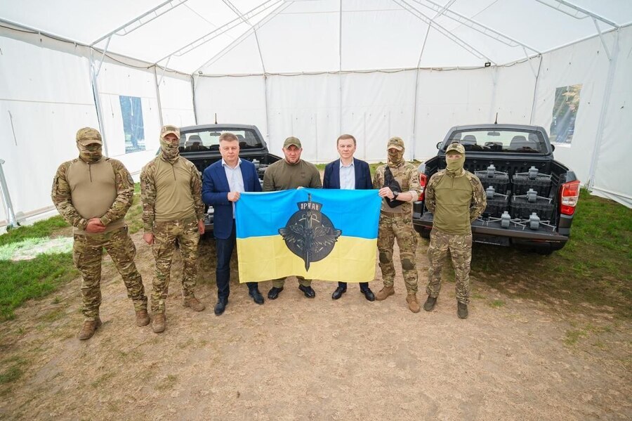 Два пікапи та 20 розвідувальних дронів: МКГШ вчергове підтримав спецпідрозділ ГУР «Артан»