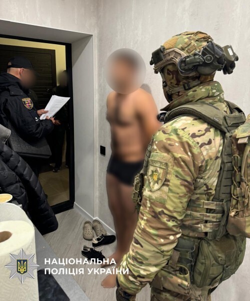 На Вінниччині викрили мережу з 300 дропів: через картки пройшло 127 млн грн