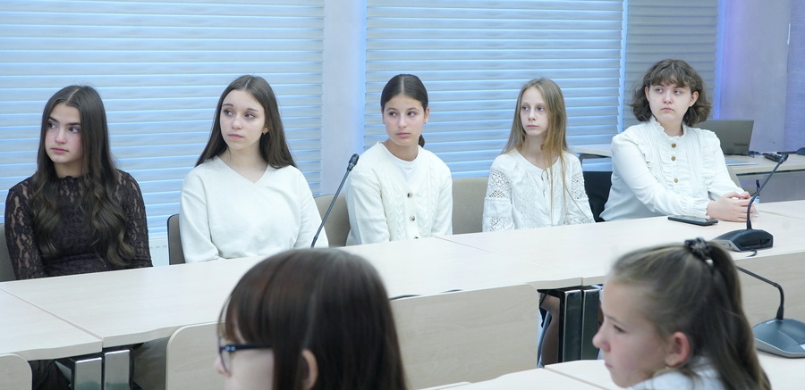 У Вінниці 265 школярів написали листи полеглим Захисникам