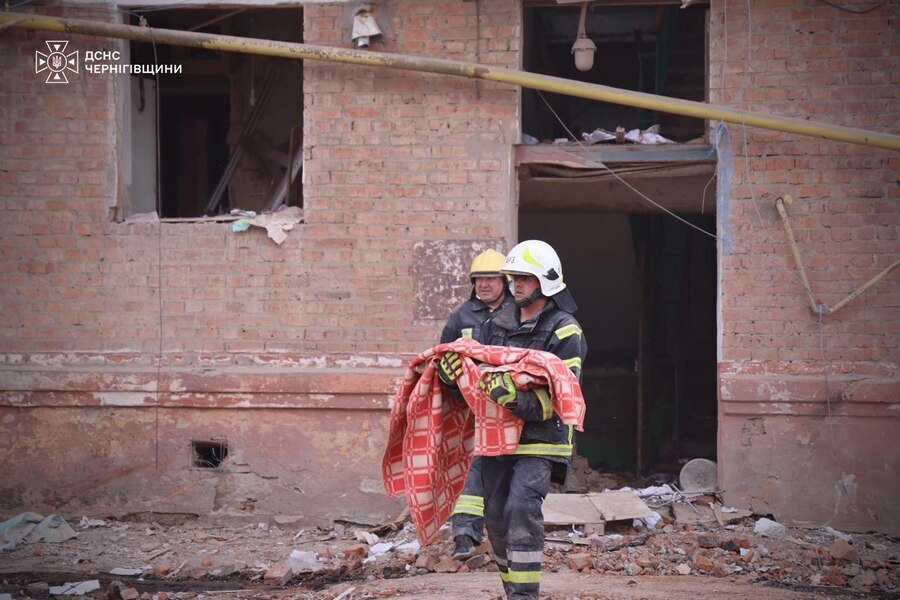 У Прилуках триває розбір завалів: відомо про 18 загиблих