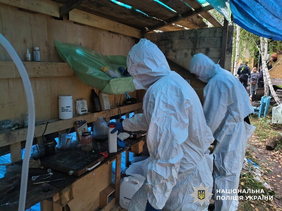 87 обшуків і дві ліквідовані нарколабораторії: деталі спецоперації «Breaking Bad» на Вінниччині