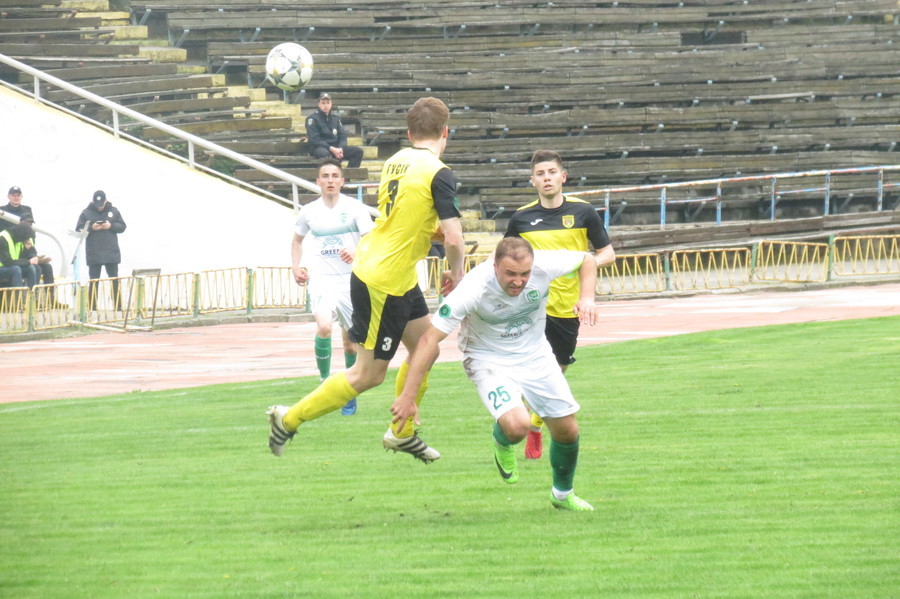 Матч між футбольними клубами "Нива" та "Черкащина-Академія"