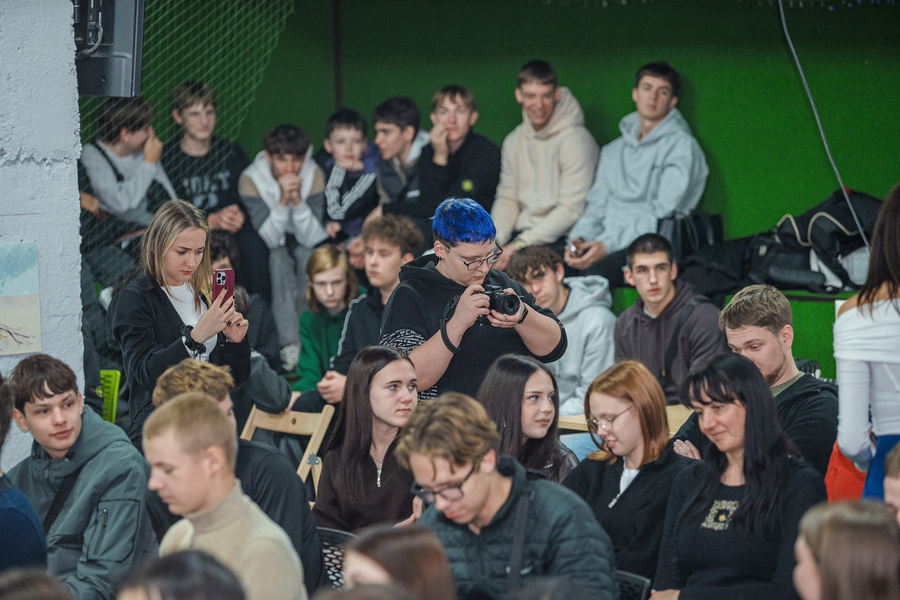 UKE.FUTURE 2026: українській молоді пропонують опанувати цифрові навички та заробити перші гроші онлайн