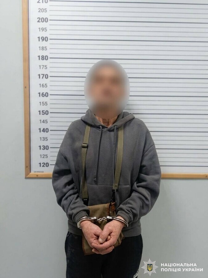 На Вінниччині чоловік вистрілив через двері у голову місцевому жителю: потерпілий у тяжкому стані