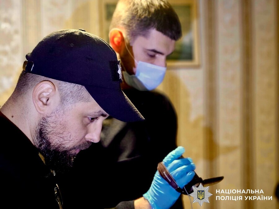 У Вінниці виявили тіла двох жінок із ножовими пораненнями: поліція затримала підозрюваних