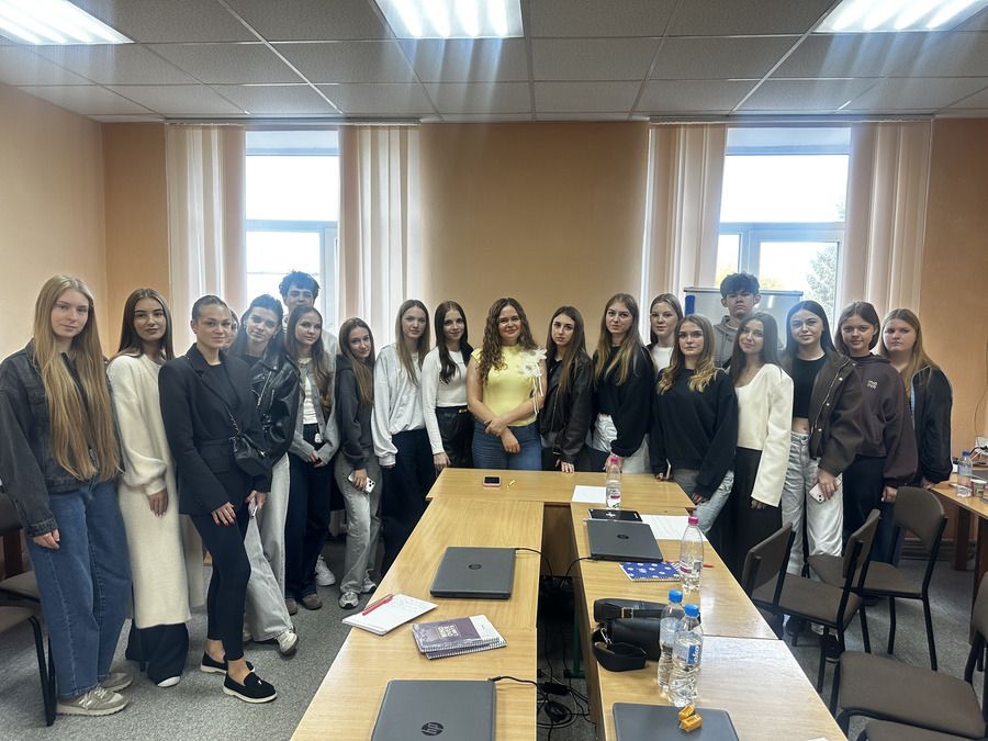 Не чекати змін, а створювати їх: як вінницька молодь вчиться втілювати власні ідеї в життя