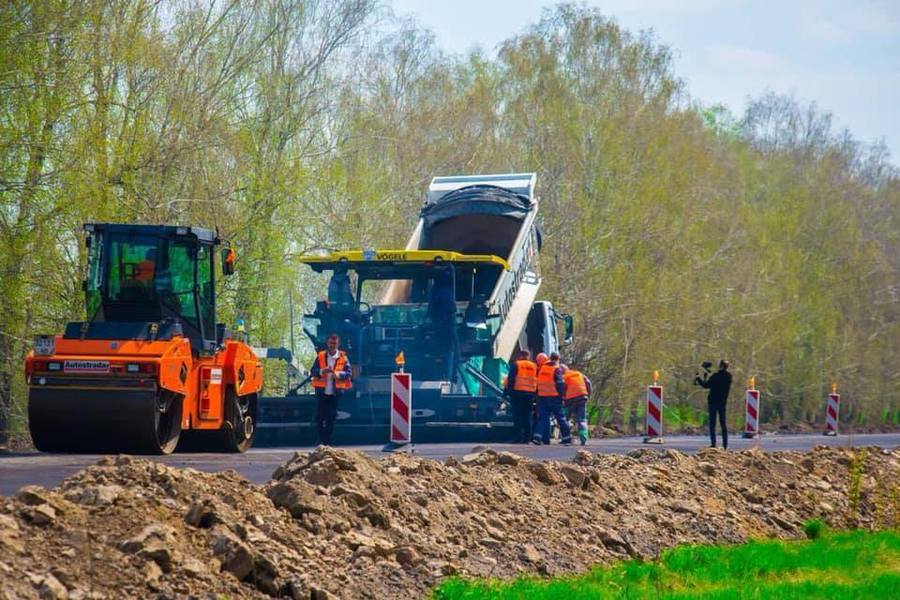 На ремонт доріг та мостів Вінниччини виділяють ще майже 500 млн грн