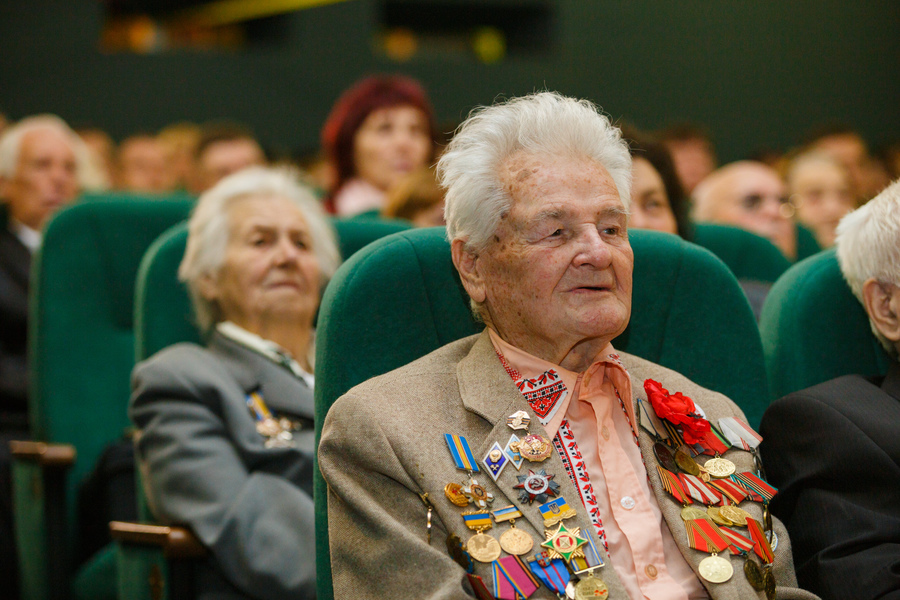 У Вінниці привітали ветеранів із 74-ю річницею Дня перемоги над нацизмом