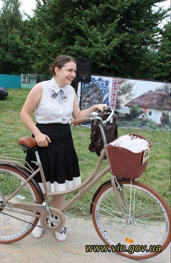 На Вінниччині велосипедисти проїхали 33 кілометри на ретровелосипедах в рамках ралі «Le Voyage Vintage»