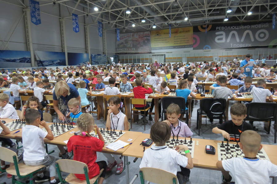 У Вінниці встановили національний рекорд за наймасовіше змагання з шахів