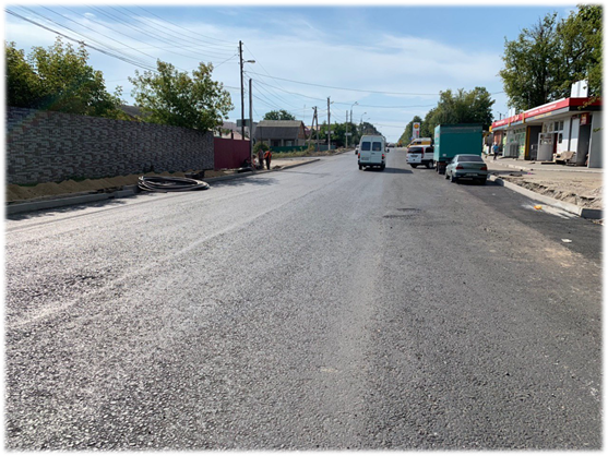 У Вінниці ремонтують дорогу та тротуар по вулиці Д. Нечая