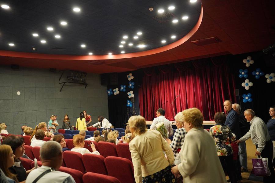 Вінницький Ляльковий театр переїхав:  для маленьких глядачів дали перший концерт у новому приміщені в "Книжці"
