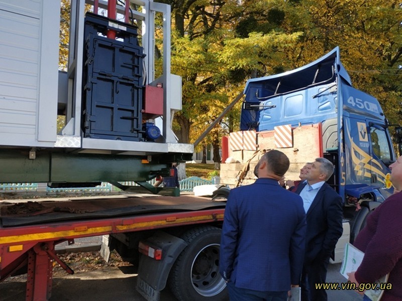 Територіальна громада на Вінниччині отримала мобільний сміттєпереробний комплекс