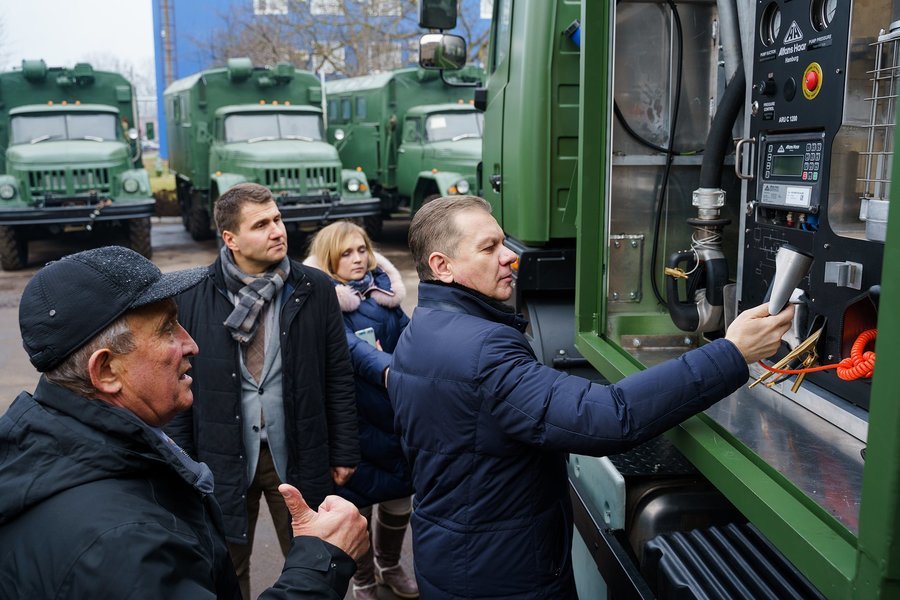 На вінницькому 45-му заводі на замовлення Нацгвардії виготовили перший авіазаправник