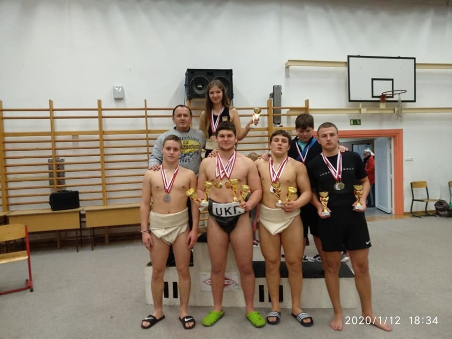 Вінницькі сумоїсти здобули 18 медалей на Міжнародному турнірі в Угорщині