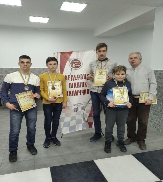 Вихованці МДЮСШ № 6 посіли чотири перших місця на чемпіонаті з шашок
