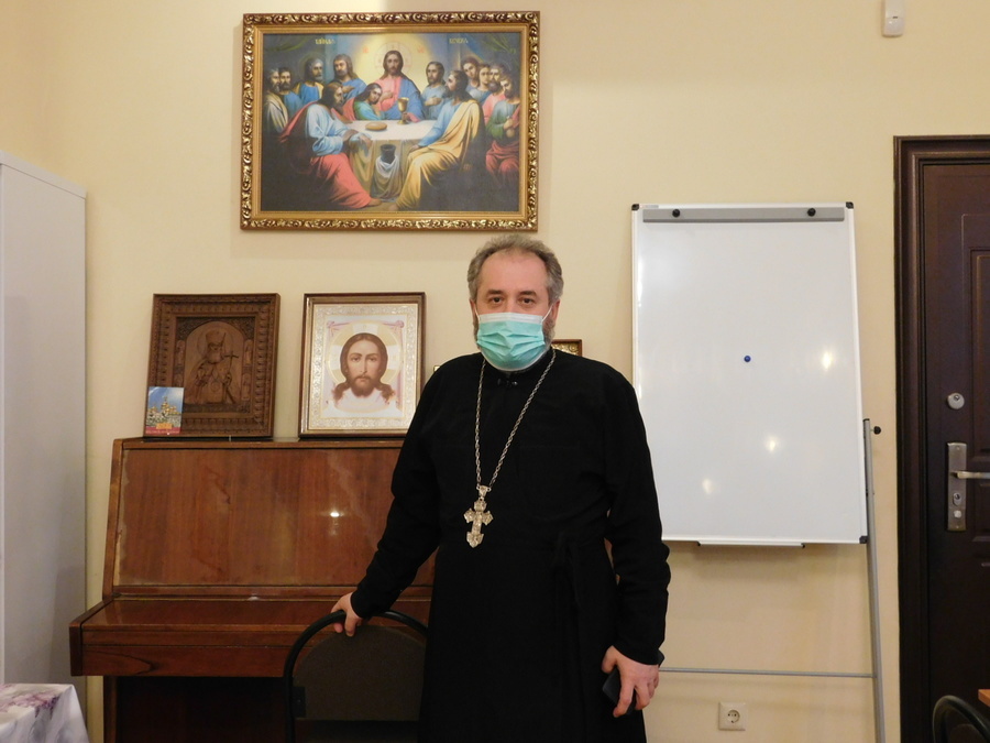 Вінницький священник закликає вірян дбати про здоров'я та дотримуватись карантину