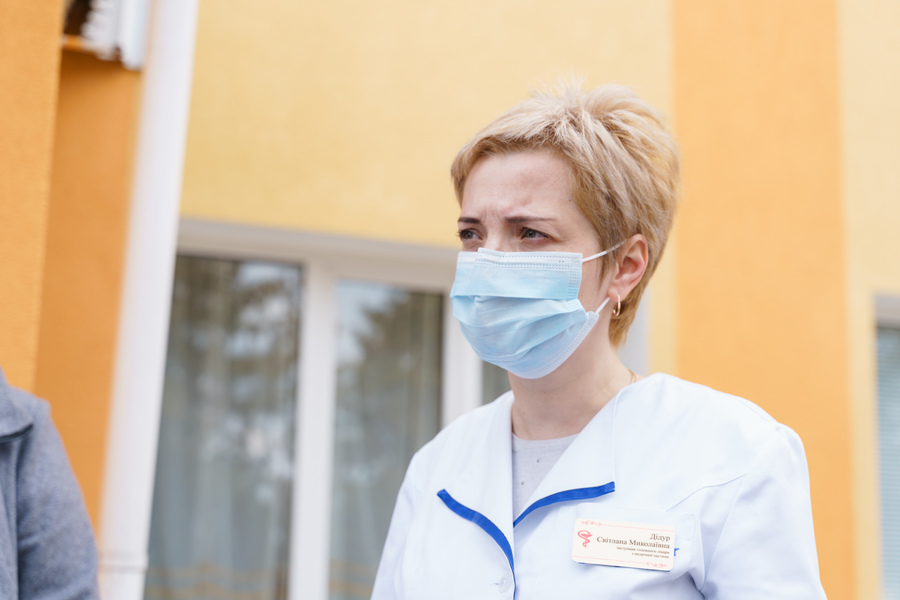 Від ініціативи «СтопВірус» передали засоби захисту медикам Калинівської районної лікарні