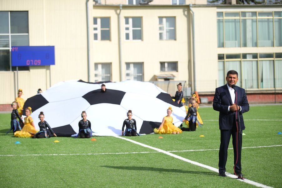 Вихованці Палацу дітей та юнацтва новий навчальний рік розпочинають з новим сучасним футбольним полем