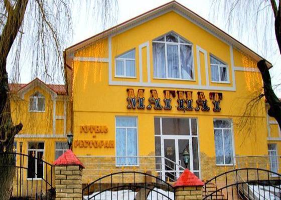 Готельно-ресторанний комплекс «Магнат» Готельно-ресторанний комплекс «Магнат»