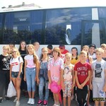 20 дітей, батьки яких загинули на Сході України, вирушили на відпочинок до Польщі